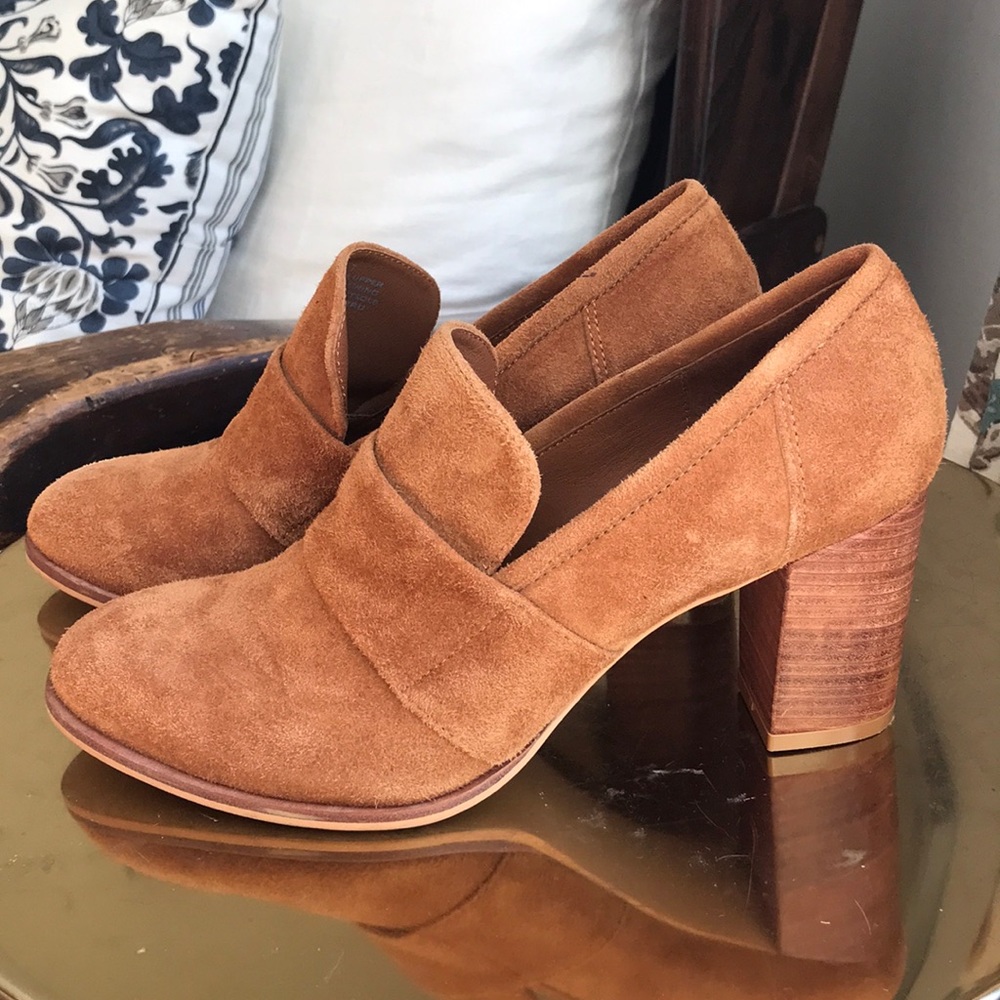 ABLE Local & Global suede heels